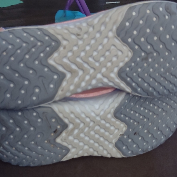 Women's Nike React like new - Picture 4 of 4